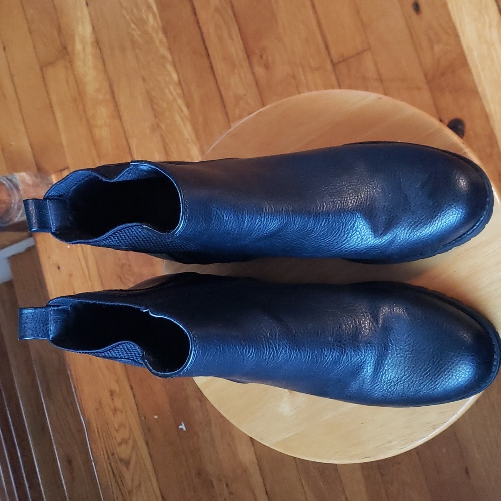 Black MIA ankle boots